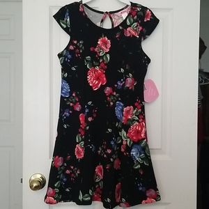 Girls Black Floral Dress. Size 10/12